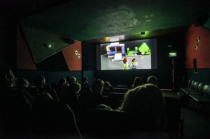 Foto von einem Kinosaal während einer Vorstellung